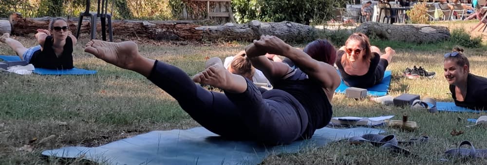 cours yoga entreprise bienfaits avantages cohesion esprit equipe 4