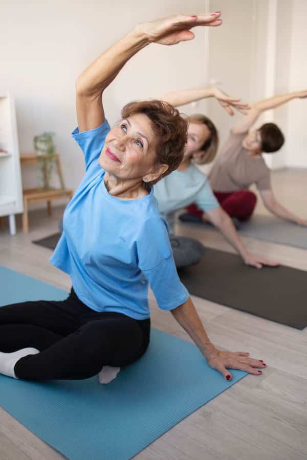 sabine yoga sadhana coach cours collectifs auch gers 600x900