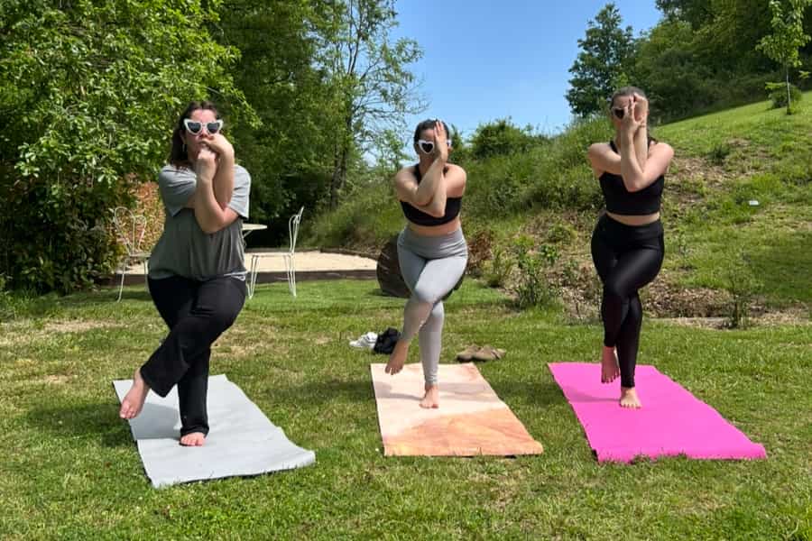 yoga evjf enterrement vie jeune fille gers 3